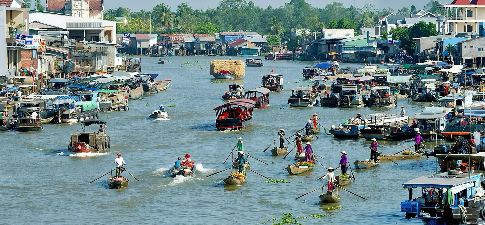 Chợ nổi Cái Bè