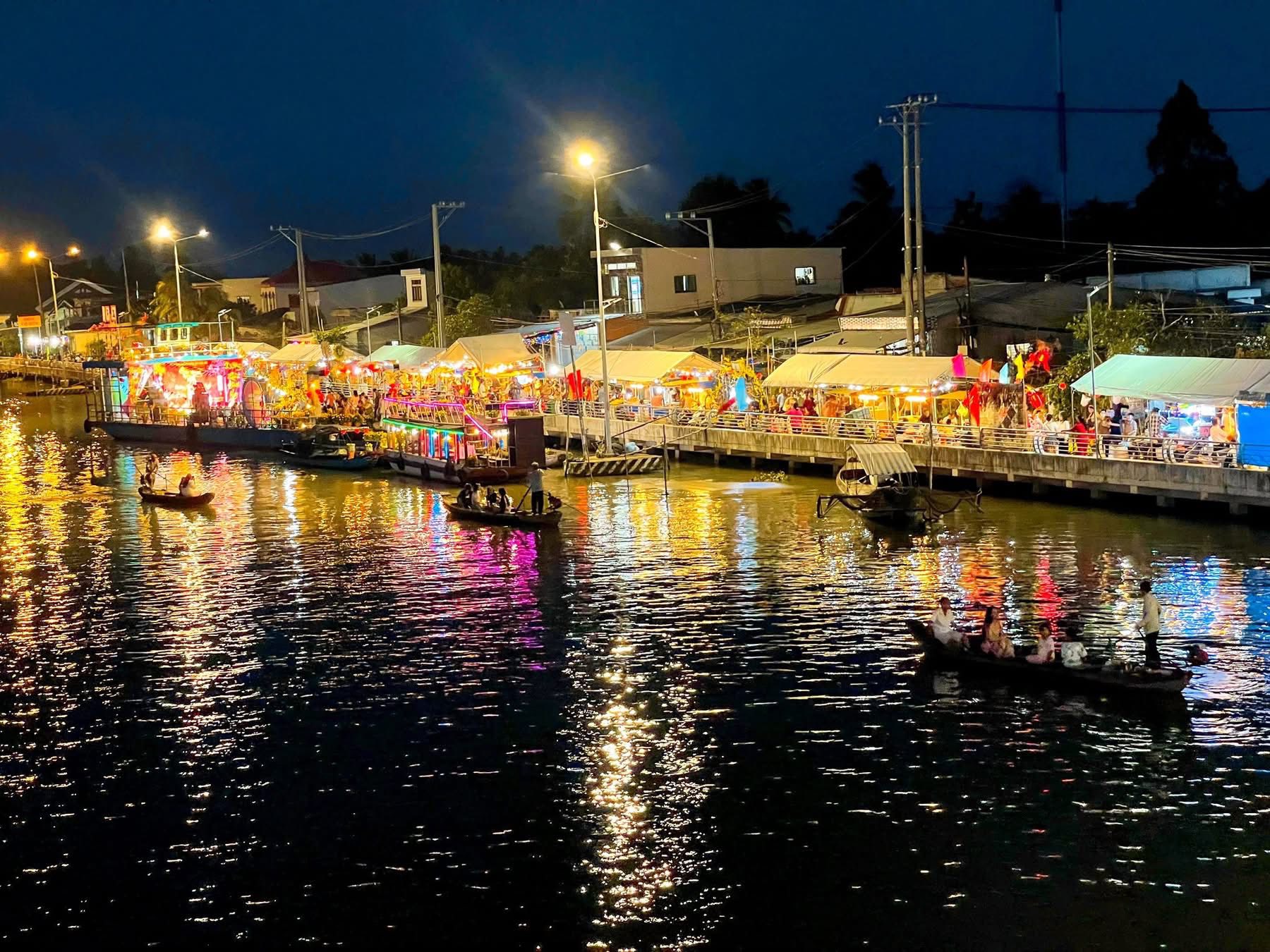 Sông nước Cái Bè